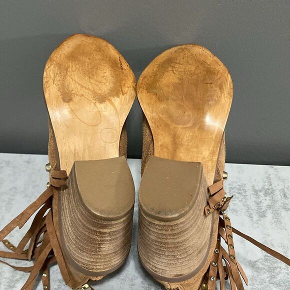 Fergie Bennie Tan/Brown Suede Leather Fringe Beaded Ankle Boots/Booties Size 6.5 - Picture 15 of 16